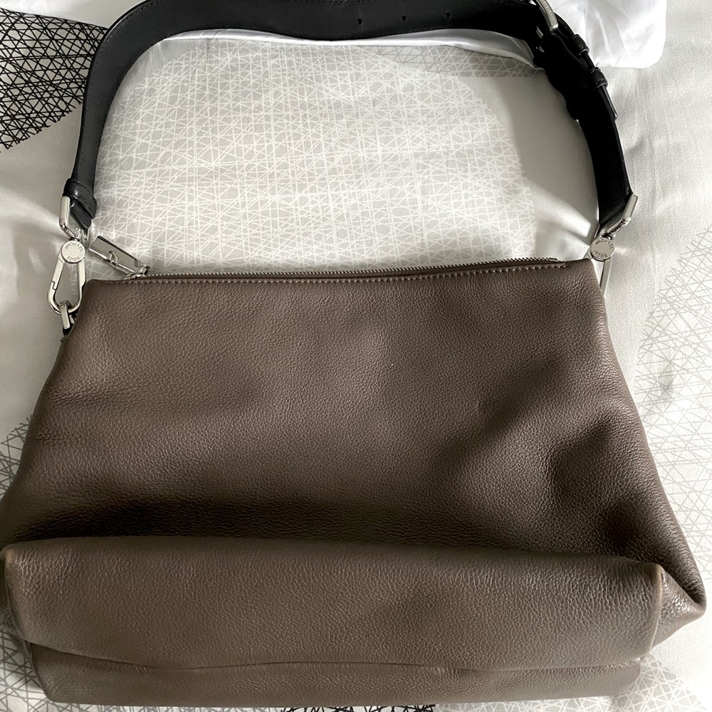 Michael Kors leather shoulder bag - Picture 6 of 11
